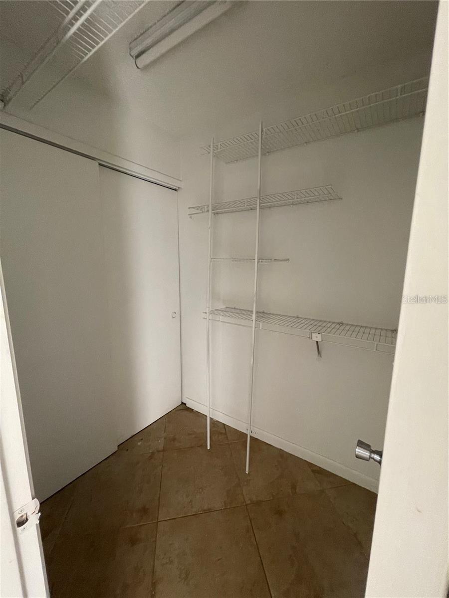 CLUB VILLAS AT WIMBLEDON PARK CONDO - Residential Lease