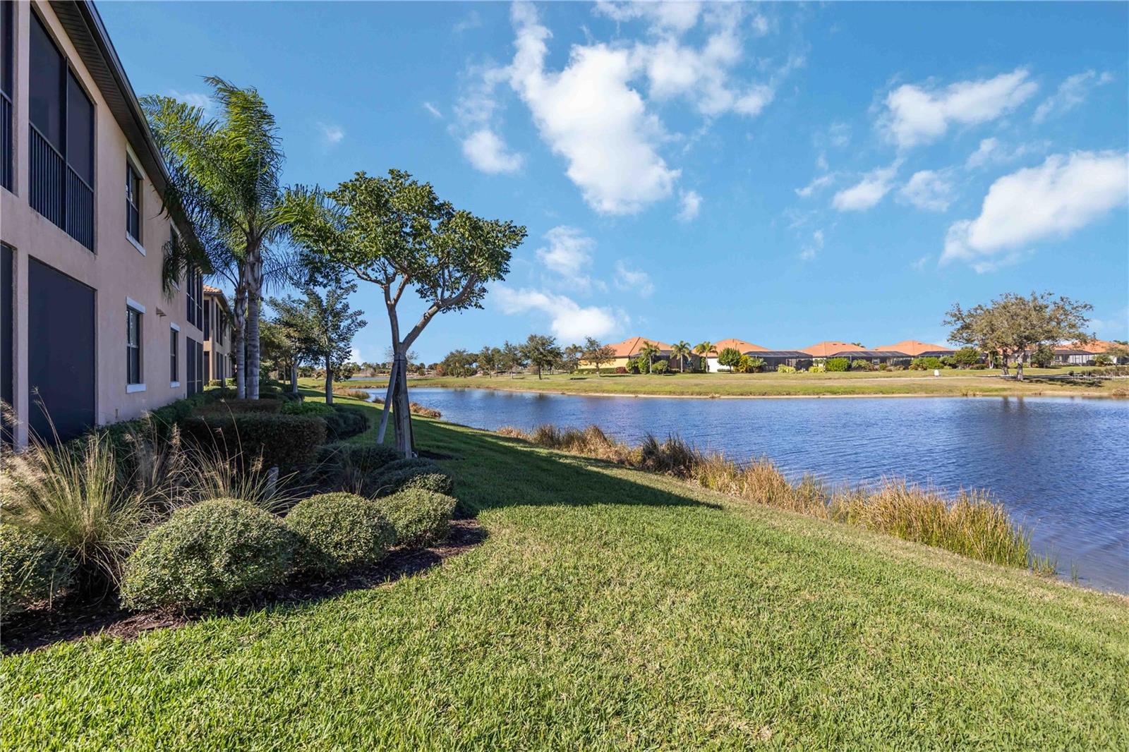 SARASOTA NATIONAL - Residential