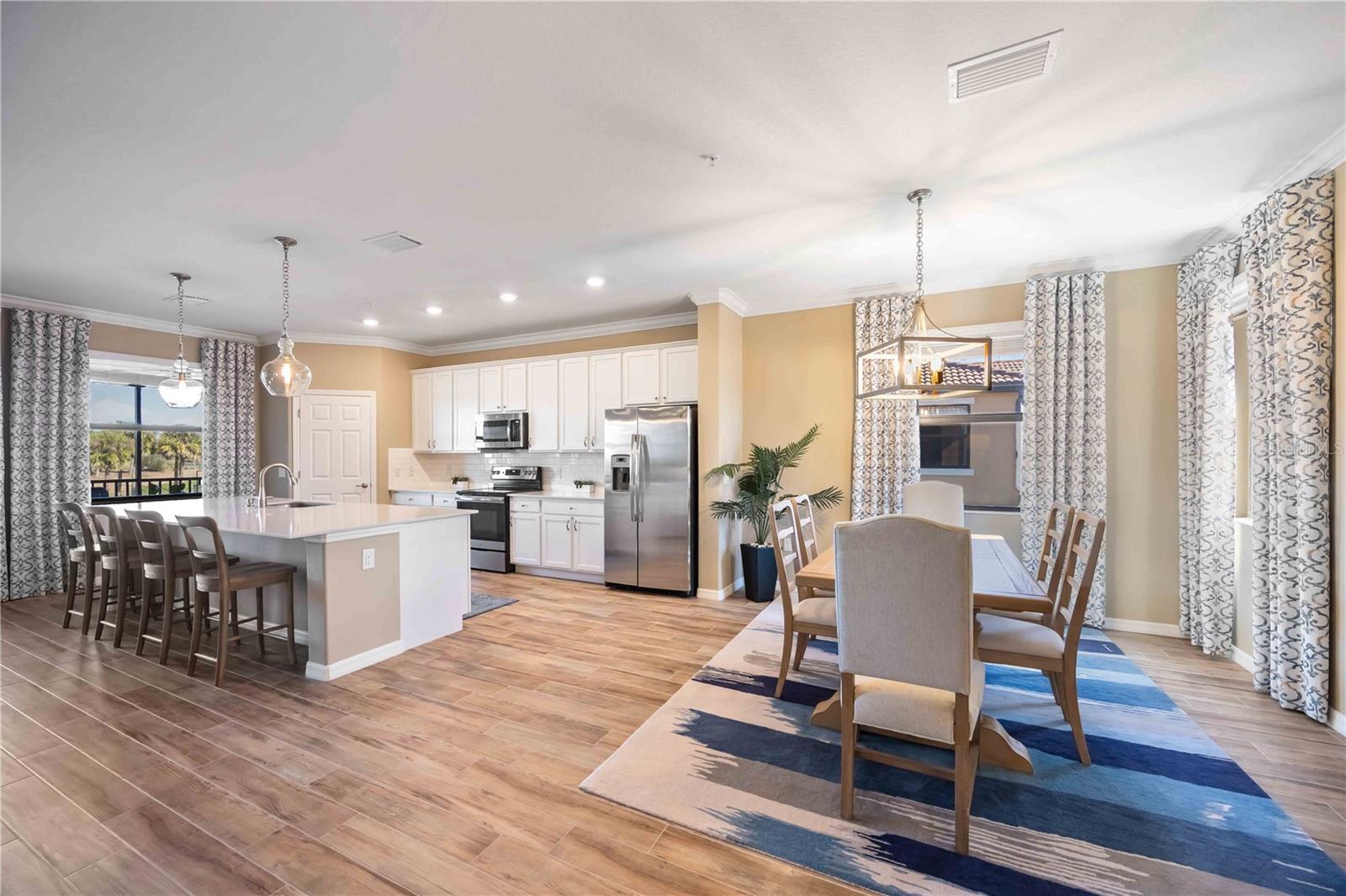 SARASOTA NATIONAL - Residential