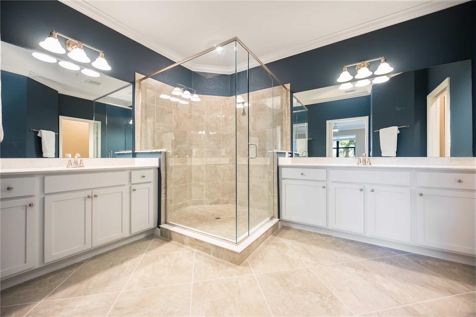 SARASOTA NATIONAL - Residential