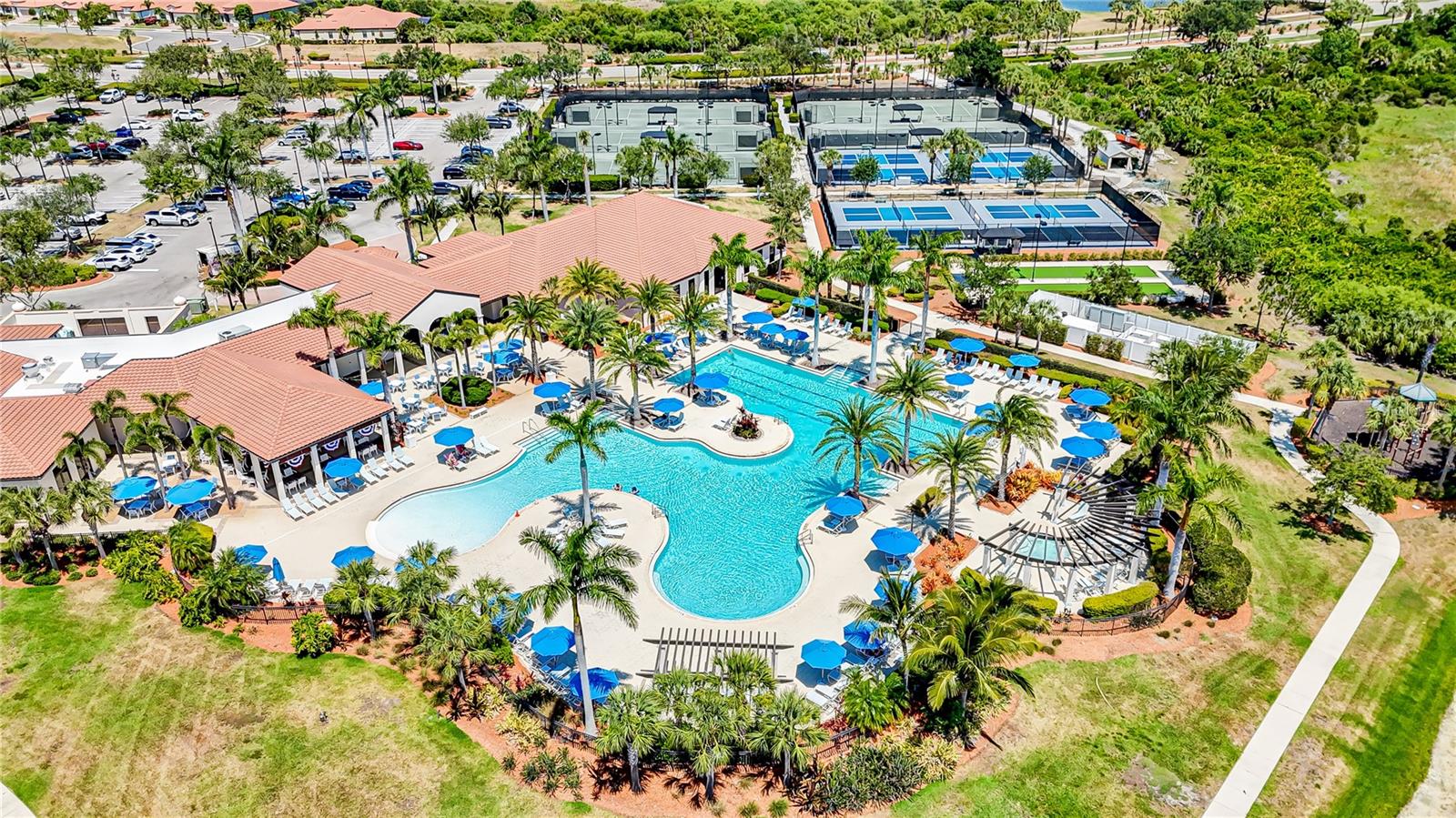 SARASOTA NATIONAL - Residential