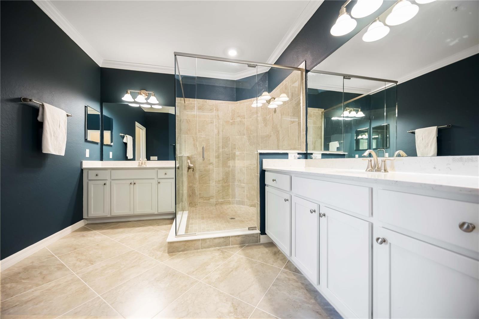 SARASOTA NATIONAL - Residential