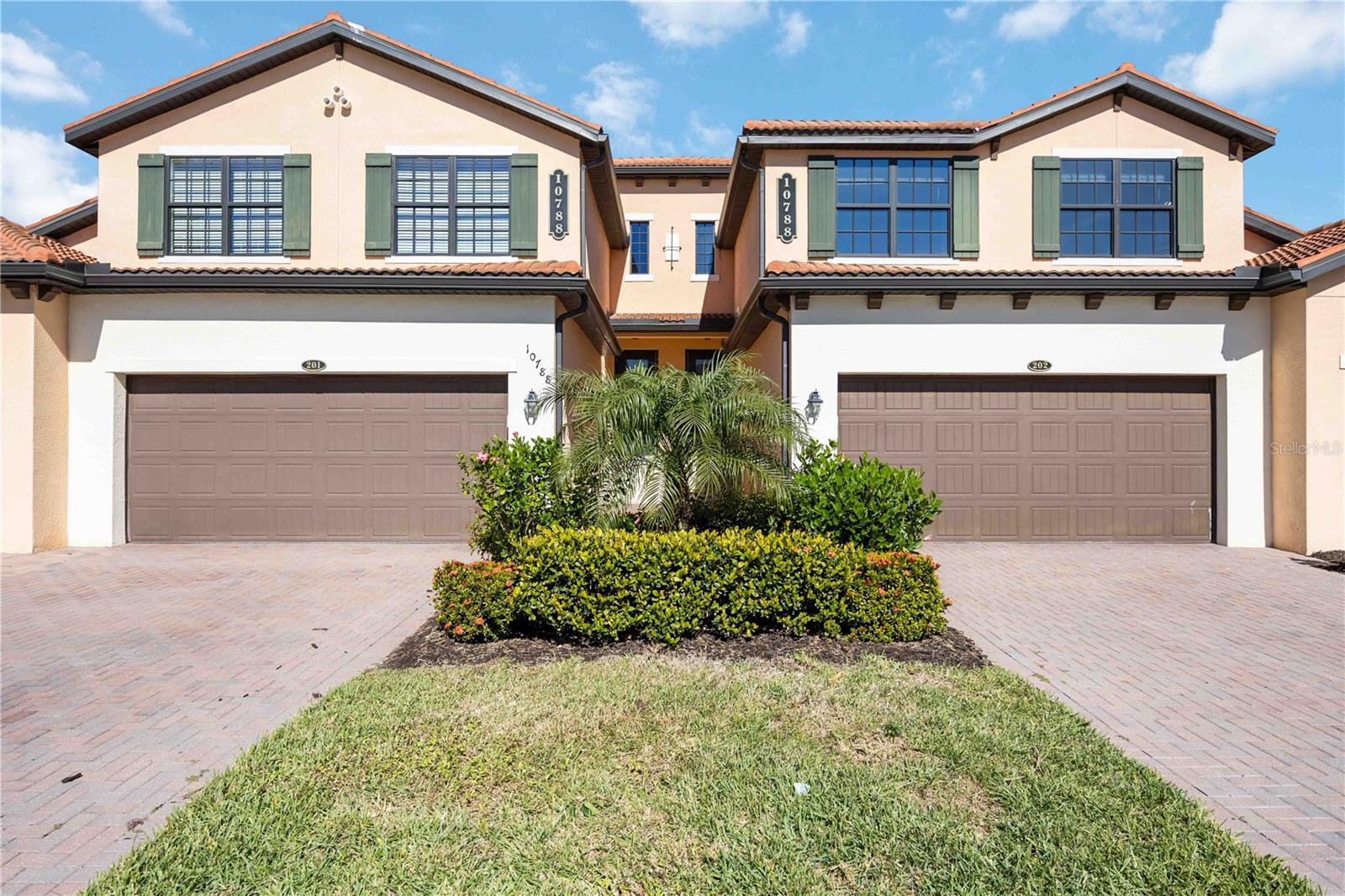 SARASOTA NATIONAL - Residential