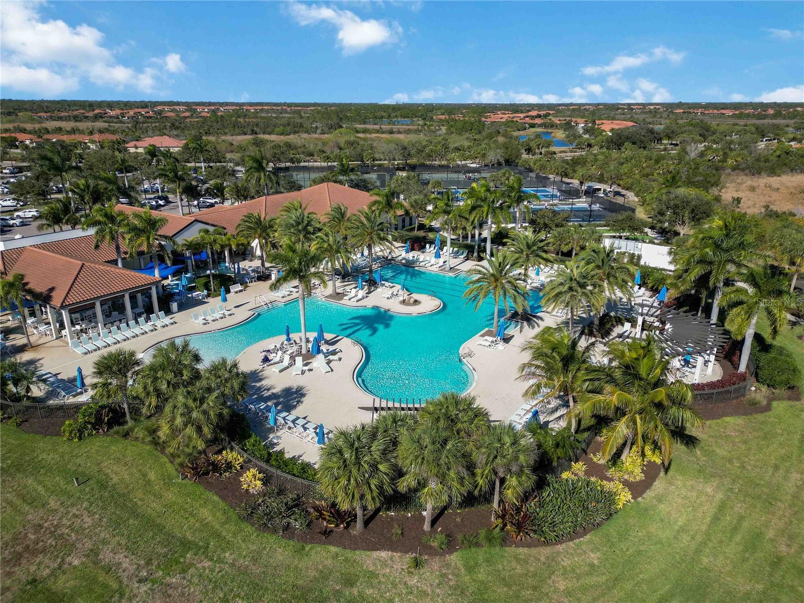 SARASOTA NATIONAL - Residential