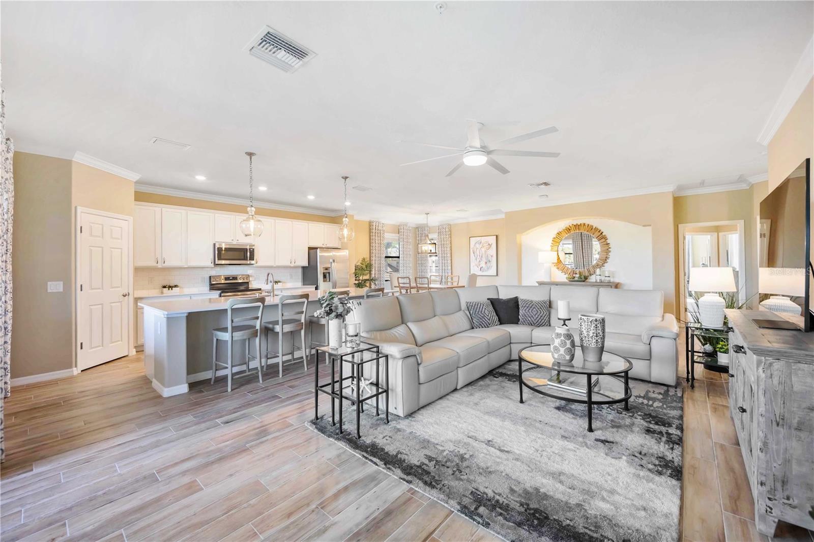 SARASOTA NATIONAL - Residential