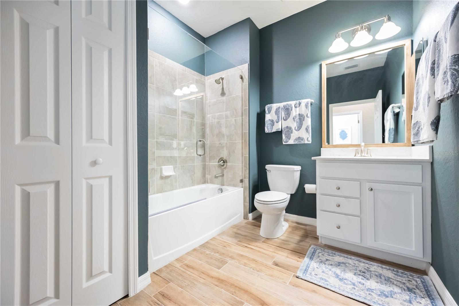 SARASOTA NATIONAL - Residential