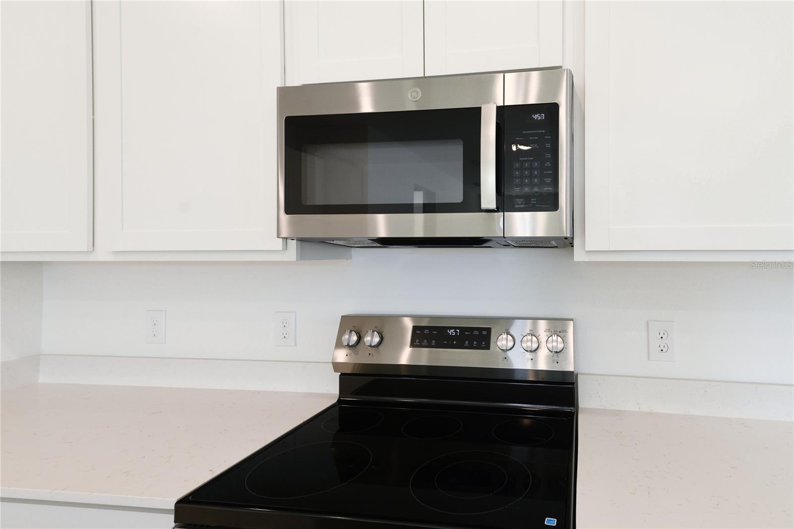 SEASONS AT SHORES OF LAKE DELL - Residential