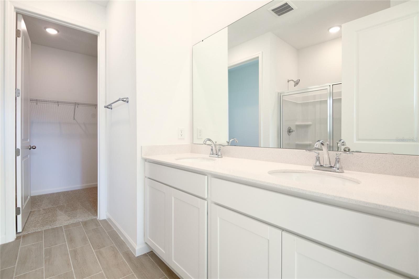 SEASONS AT SHORES OF LAKE DELL - Residential