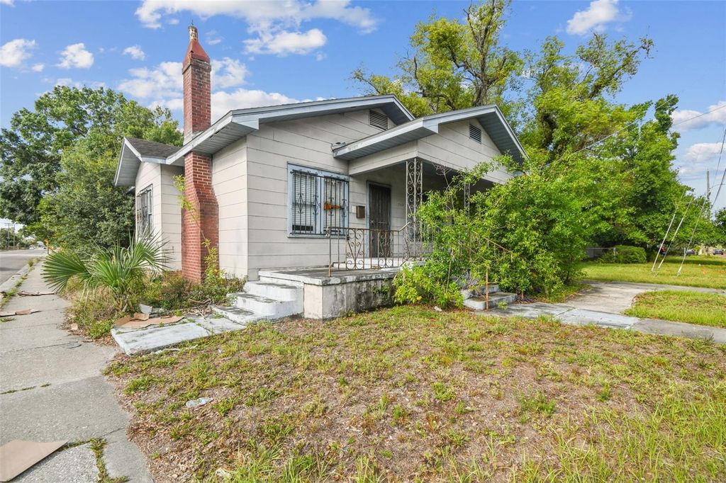 Photo of 702 W Virginia Avenue, Tampa, FL 33603 (MLS # TB8508379)