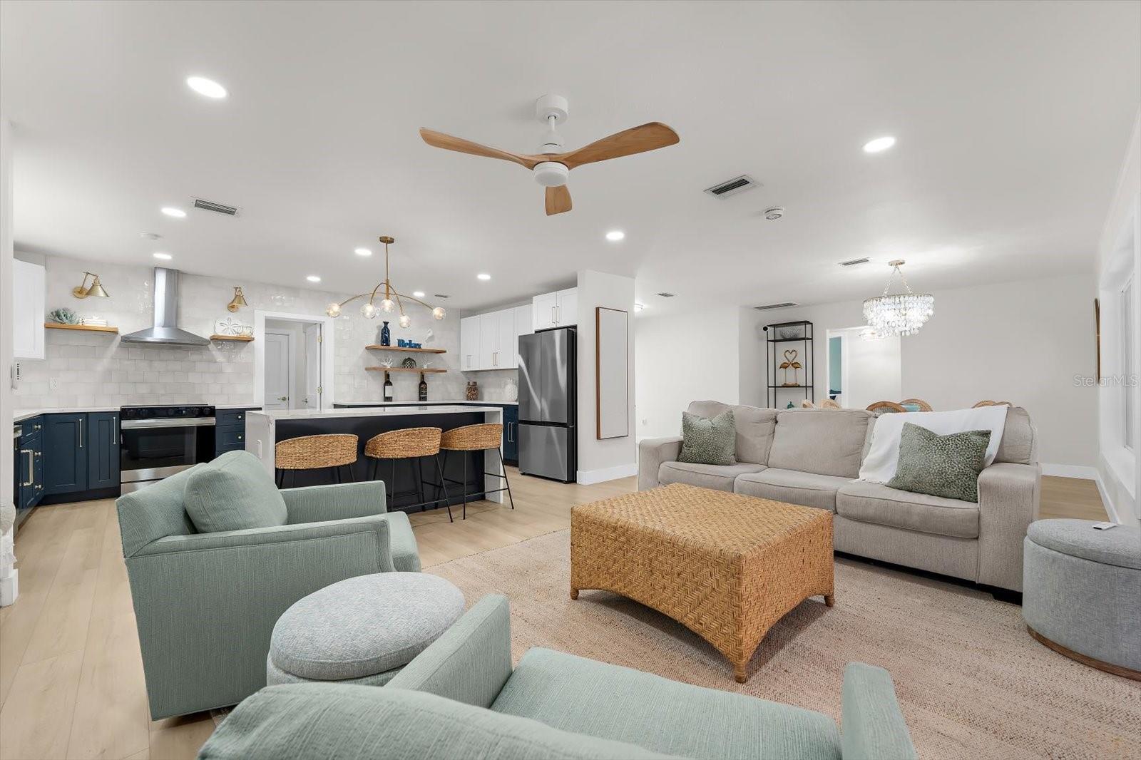 MANDALAY REP OF BLK 25 - Residential