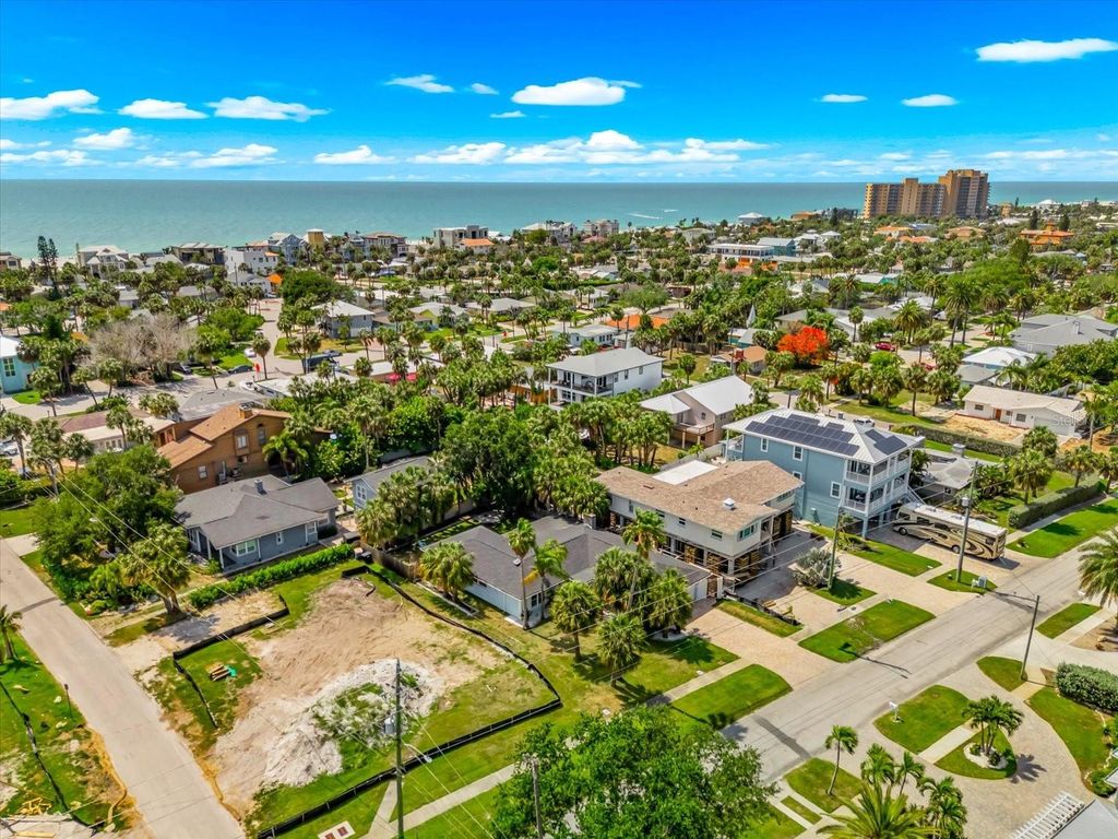 Photo of 730 Bay Esplanade, Clearwater Beach, FL 33767 (MLS # TB8509329)