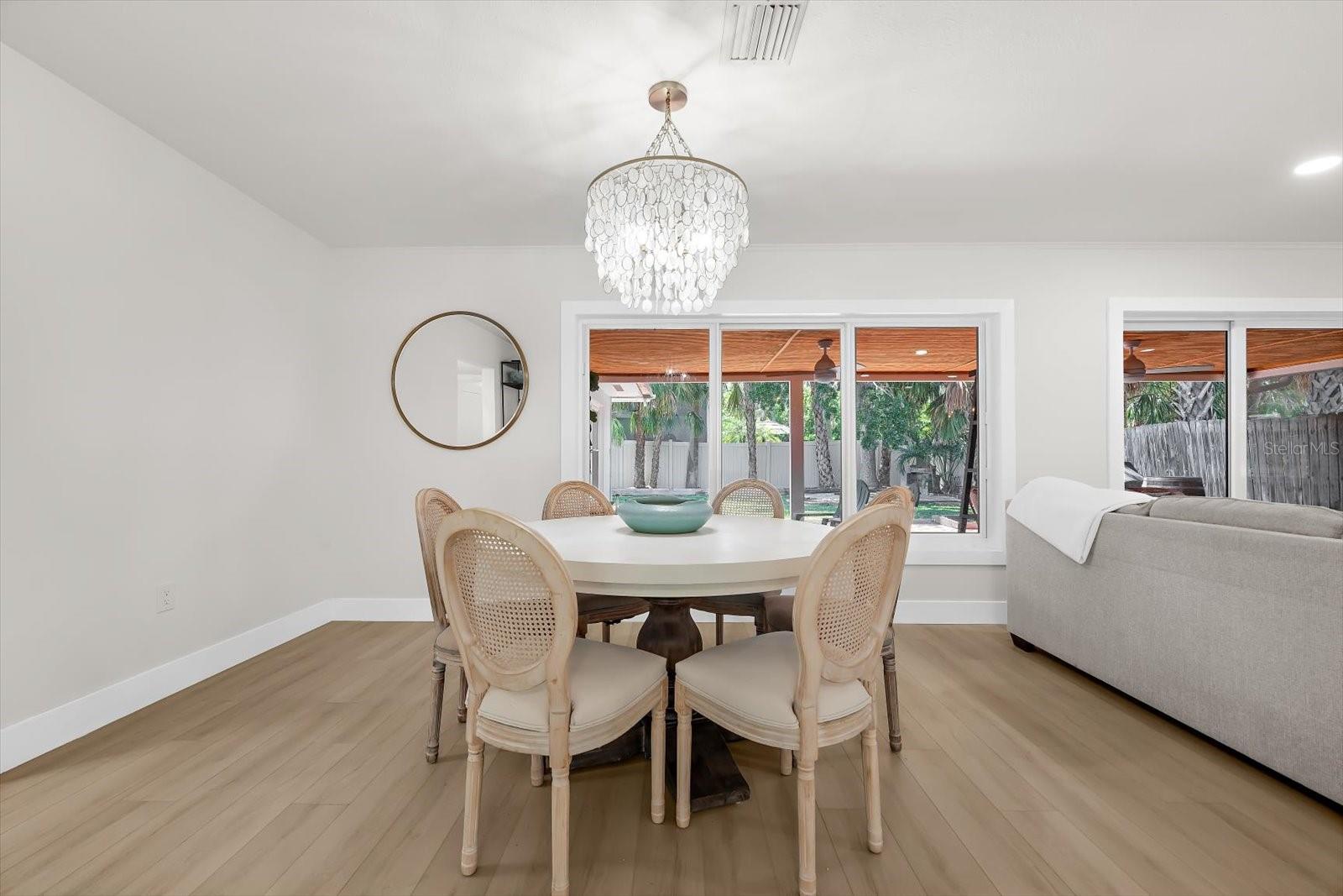 MANDALAY REP OF BLK 25 - Residential