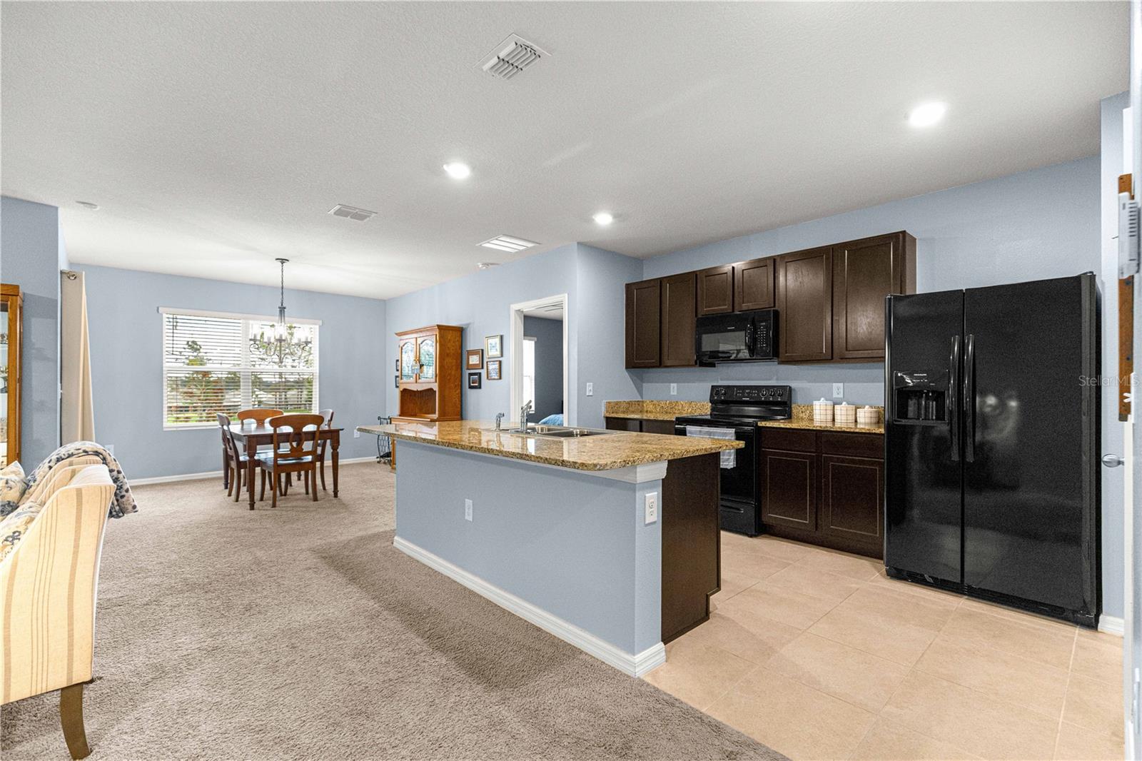 LAKE DIAMOND NORTH - Residential