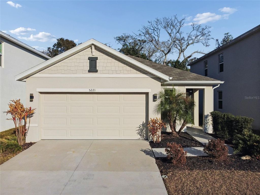 Photo of 5221 Hillside Meadow Place, Tampa, FL 33610 (MLS # TB8476014)