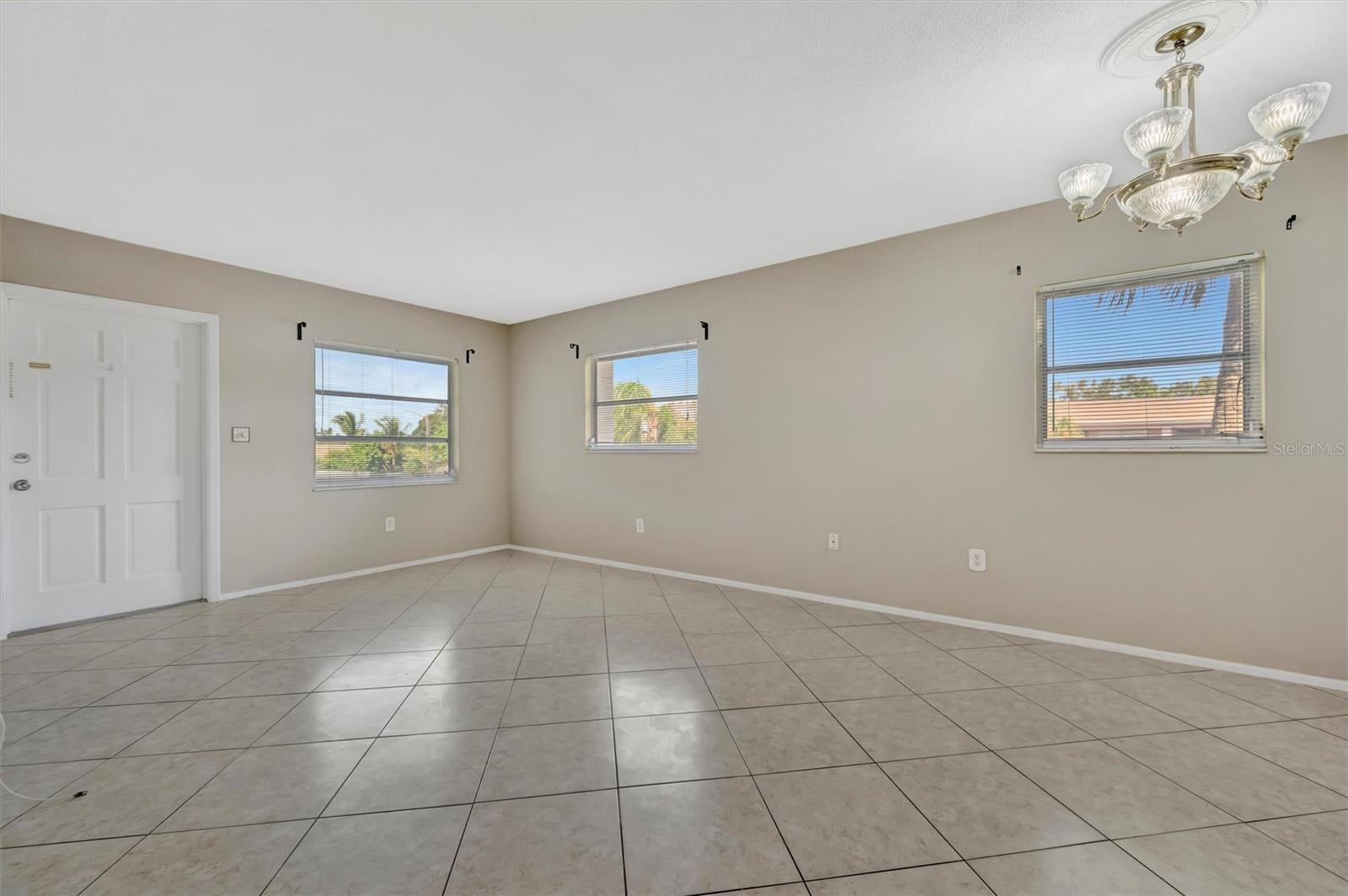 TIFFANY ARMS CONDO - Residential