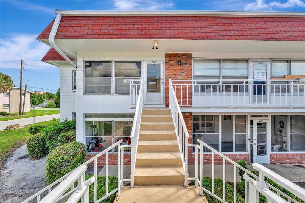 Photo of 3460 32nd Avenue N #201, St Petersburg, FL 33713 (MLS # TB8436884)