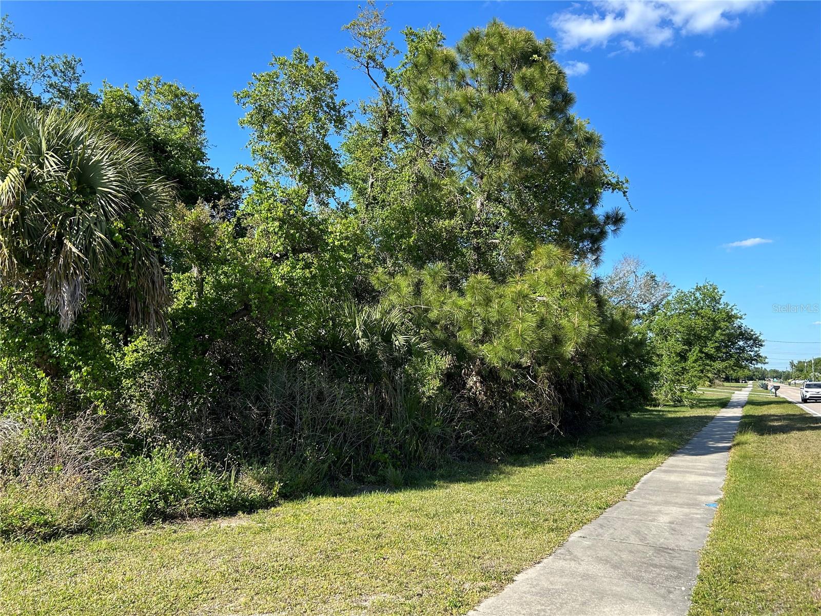 PORT CHARLOTTE SUB 32 - Land