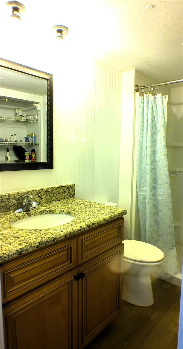 SMITH LAKE VILLAGE - Residential