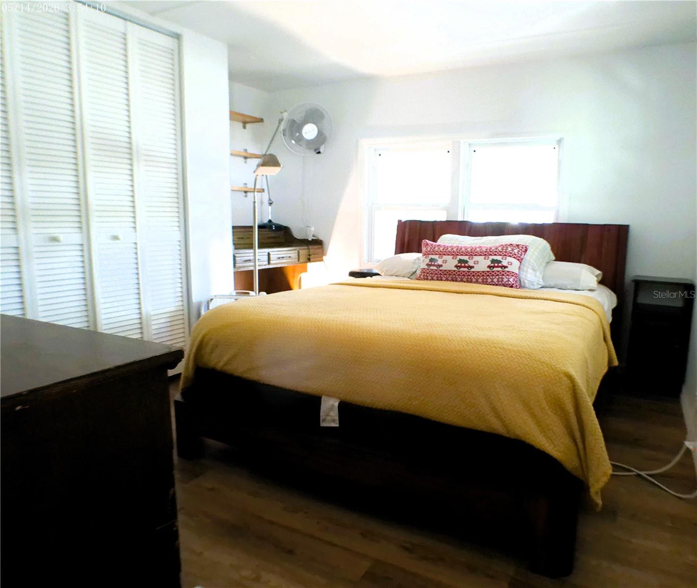 SMITH LAKE VILLAGE - Residential