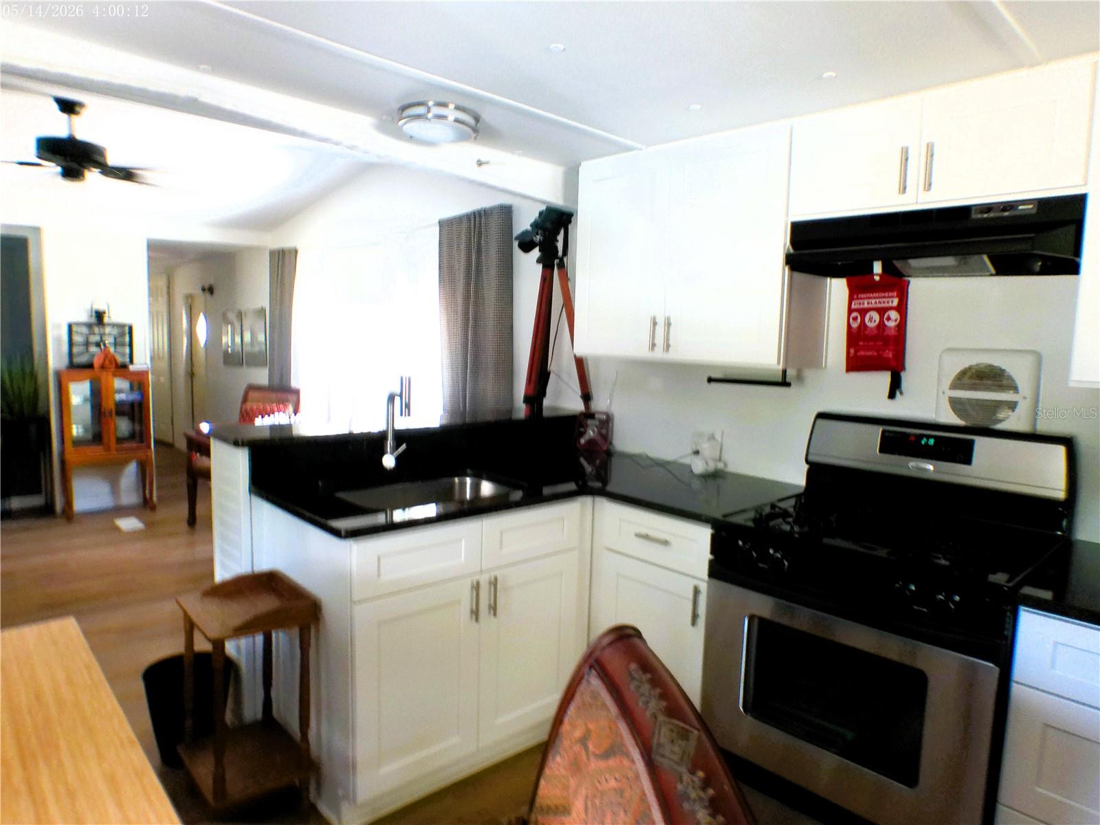 SMITH LAKE VILLAGE - Residential