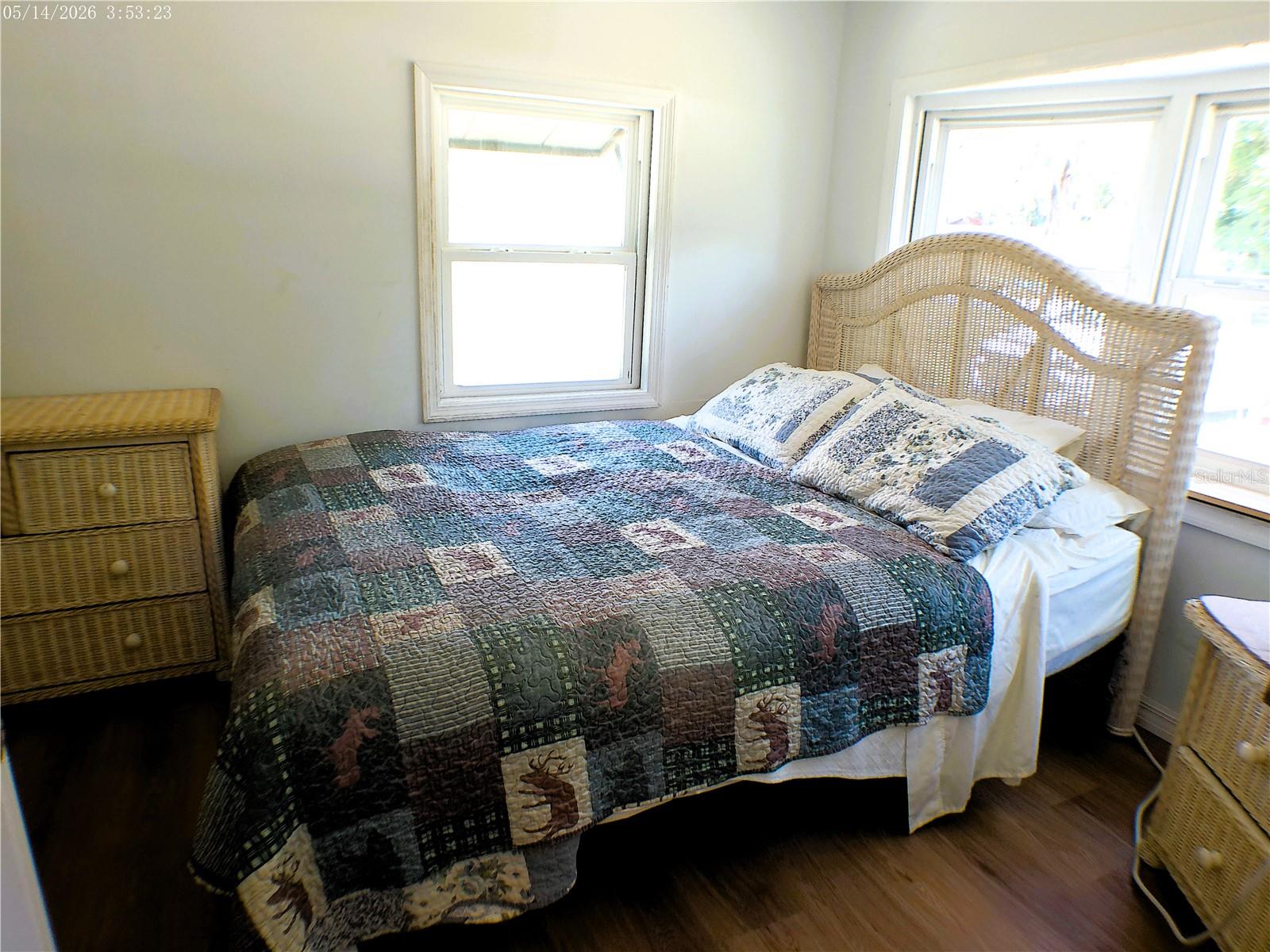 SMITH LAKE VILLAGE - Residential