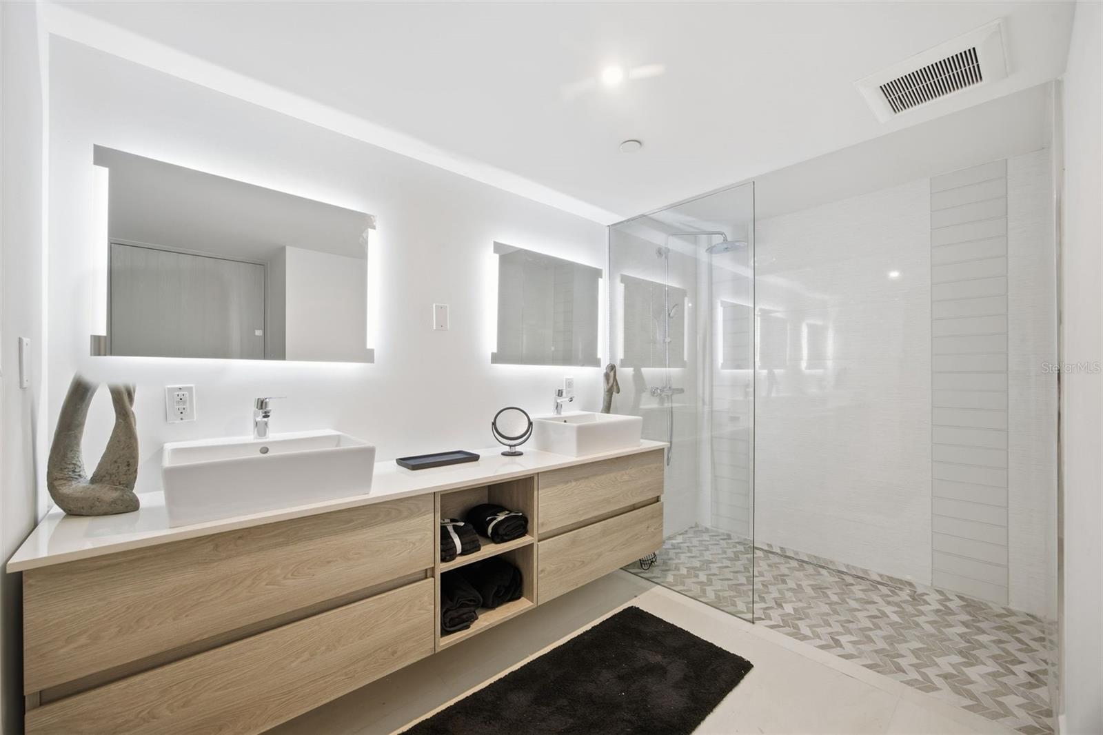 CONDADO BLU - Residential