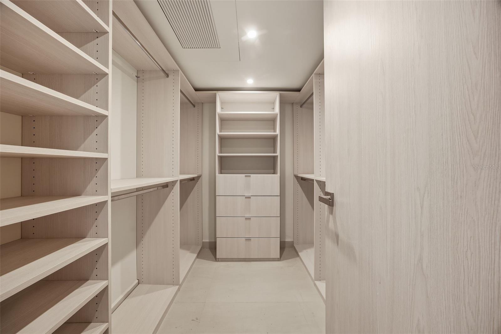 CONDADO BLU - Residential