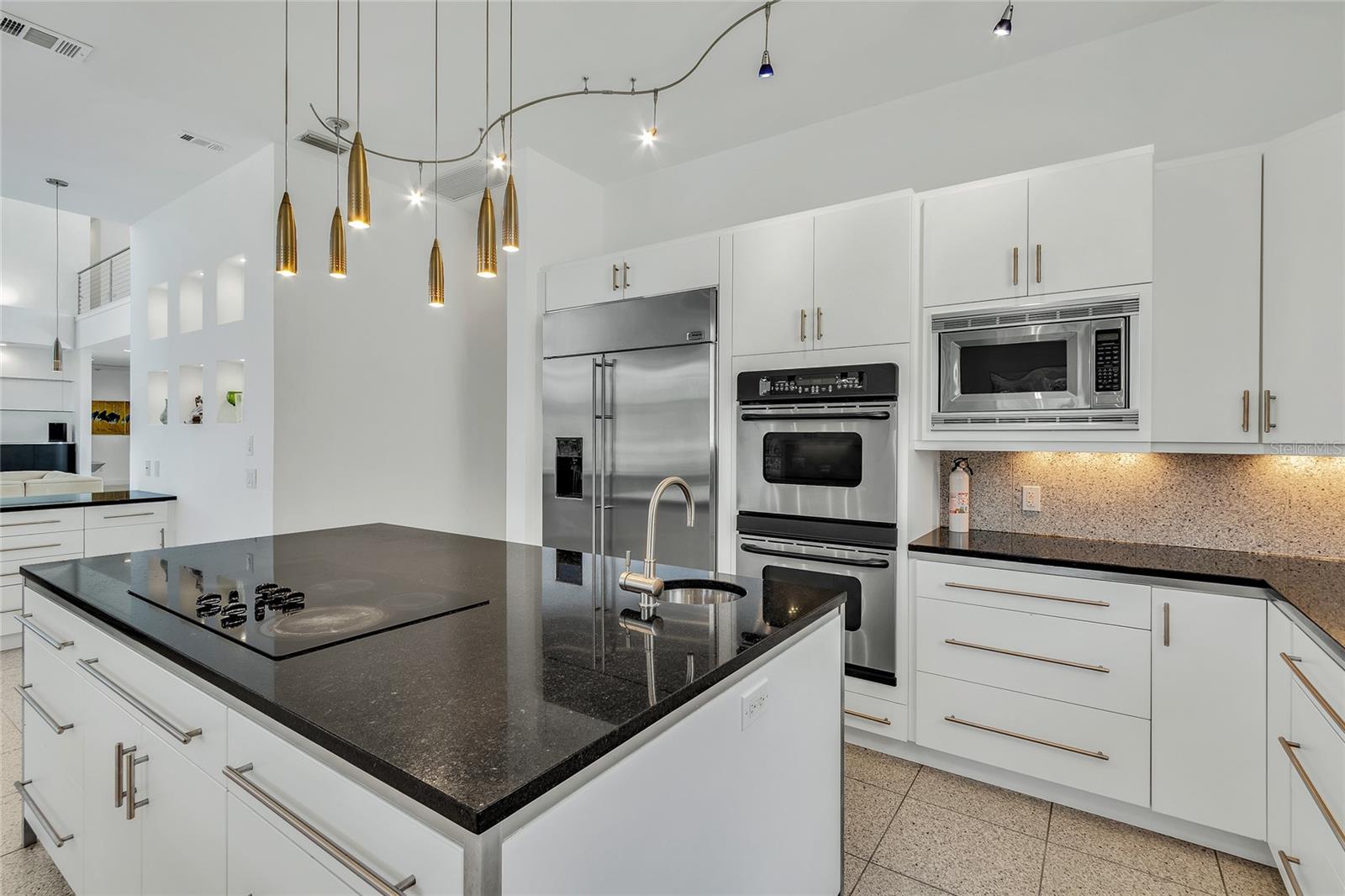 LAKE HARRIS HIGHLANDS SUB - Residential