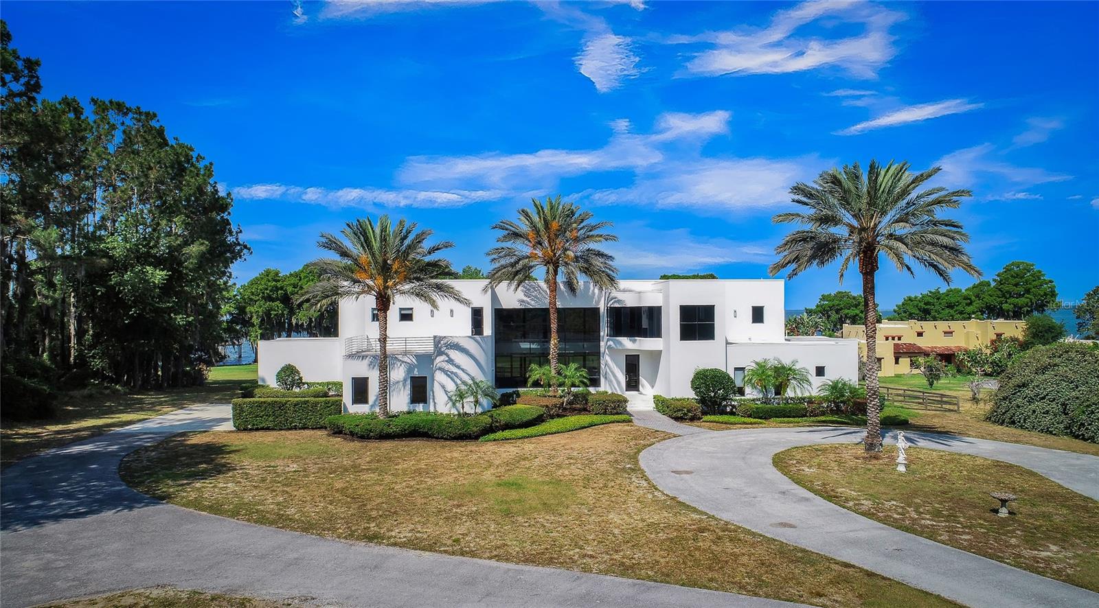 LAKE HARRIS HIGHLANDS SUB - Residential