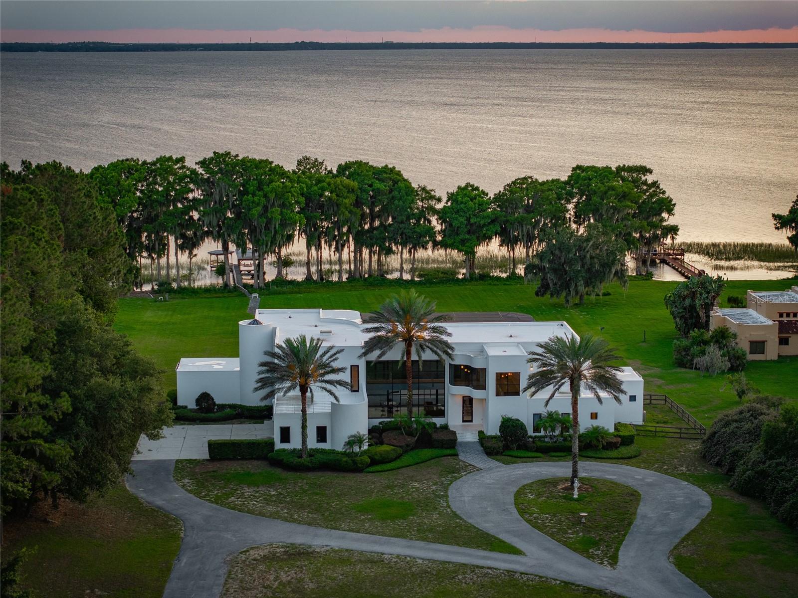 LAKE HARRIS HIGHLANDS SUB - Residential