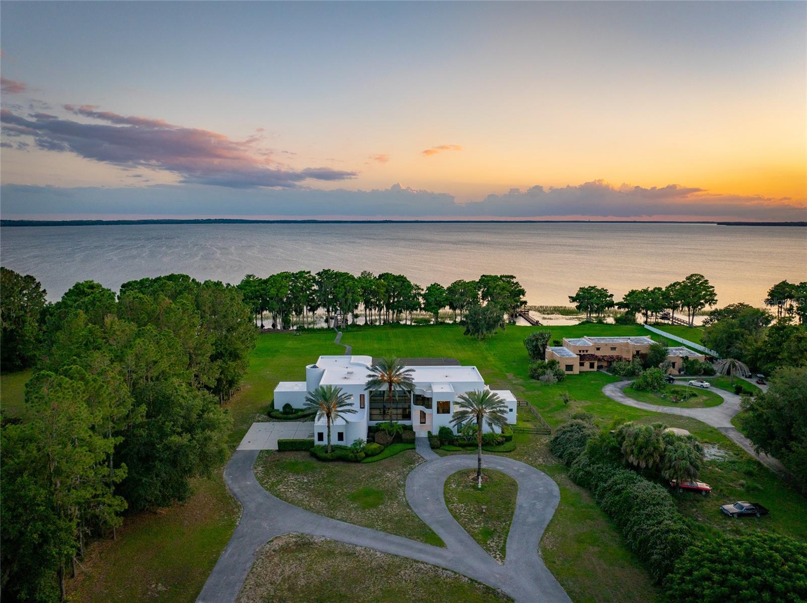 LAKE HARRIS HIGHLANDS SUB - Residential