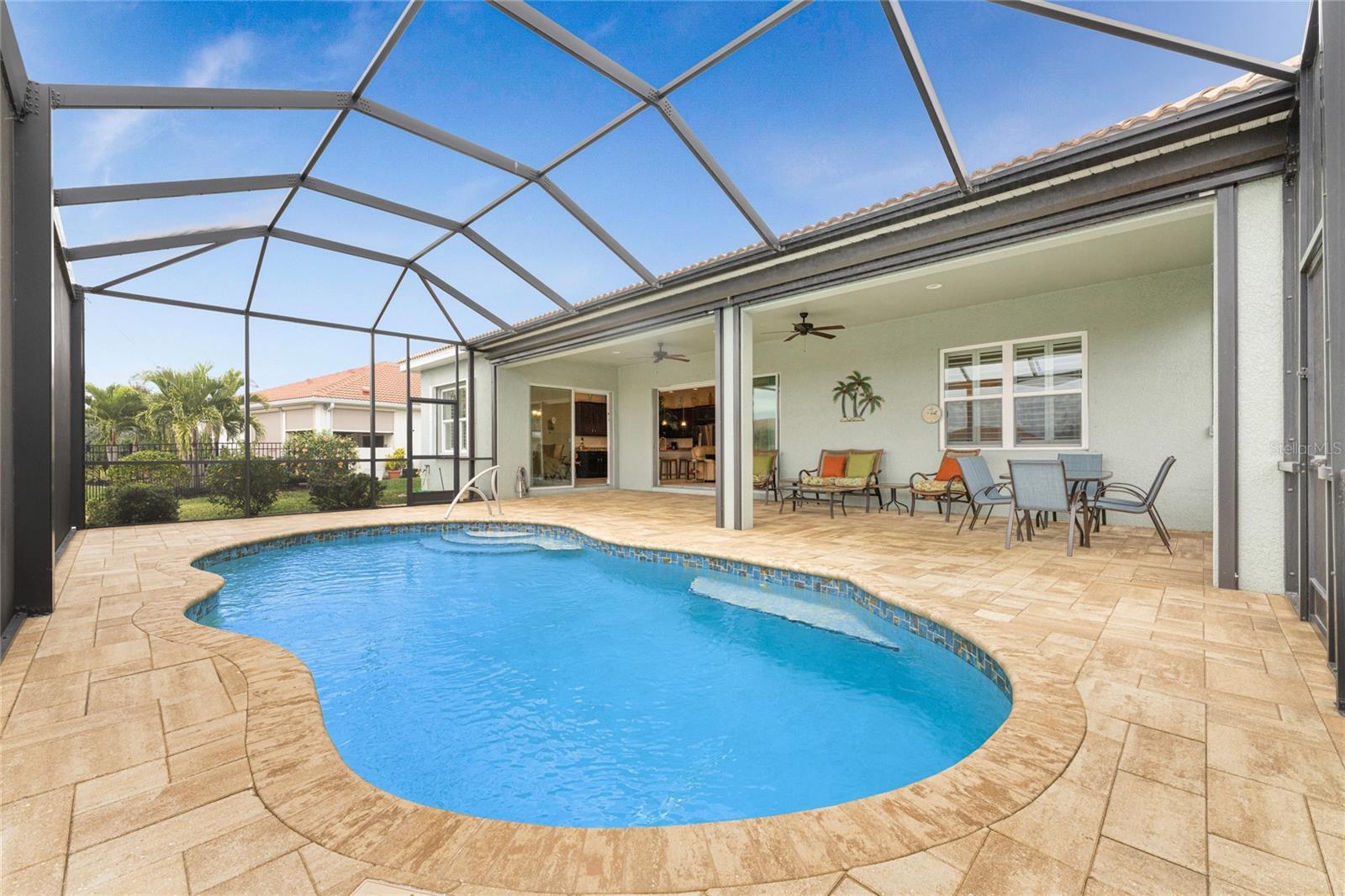 RIVER CLUB - Residential