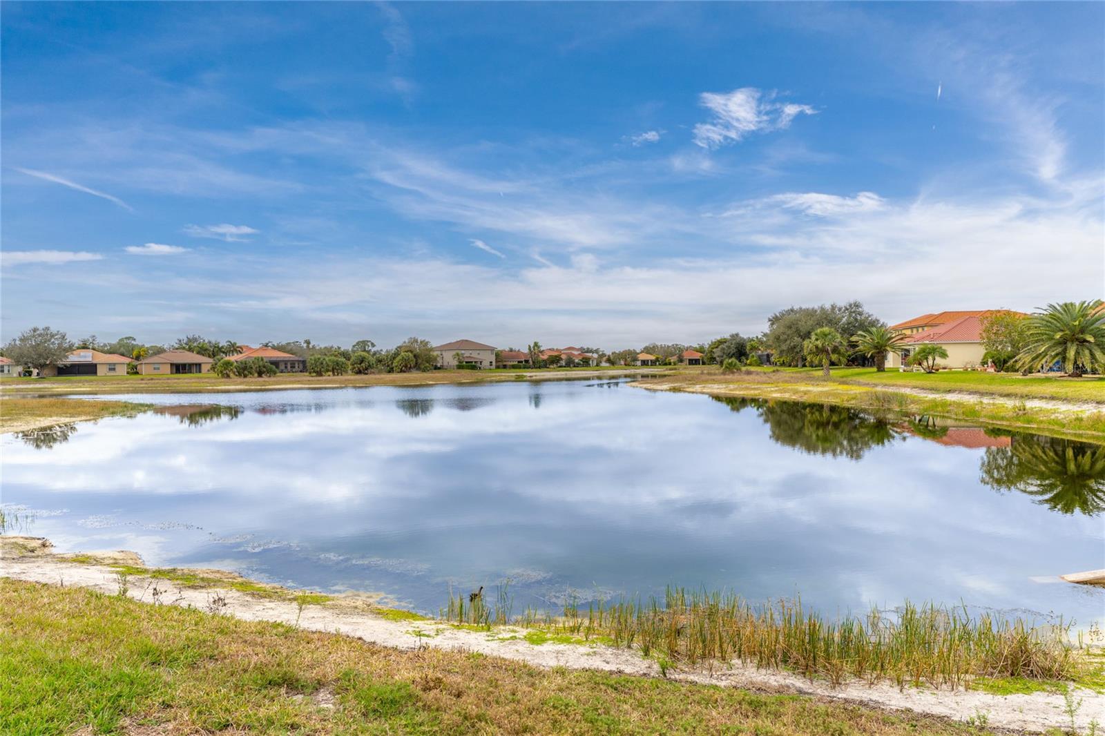 RIVER CLUB - Residential