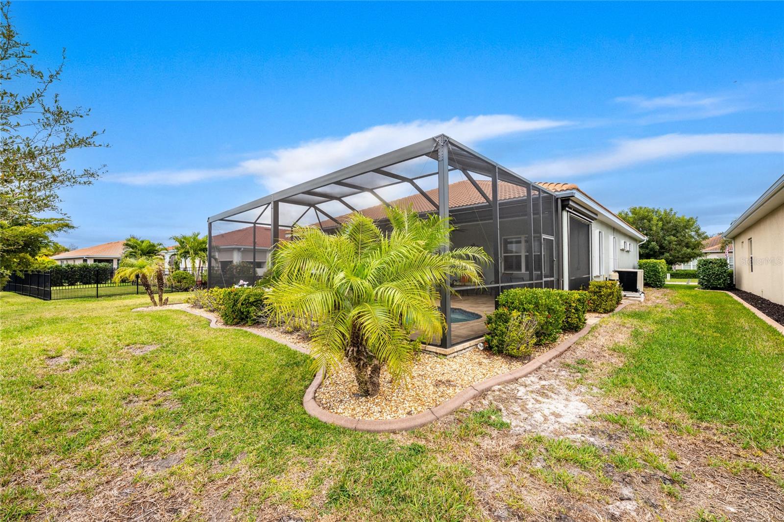 RIVER CLUB - Residential