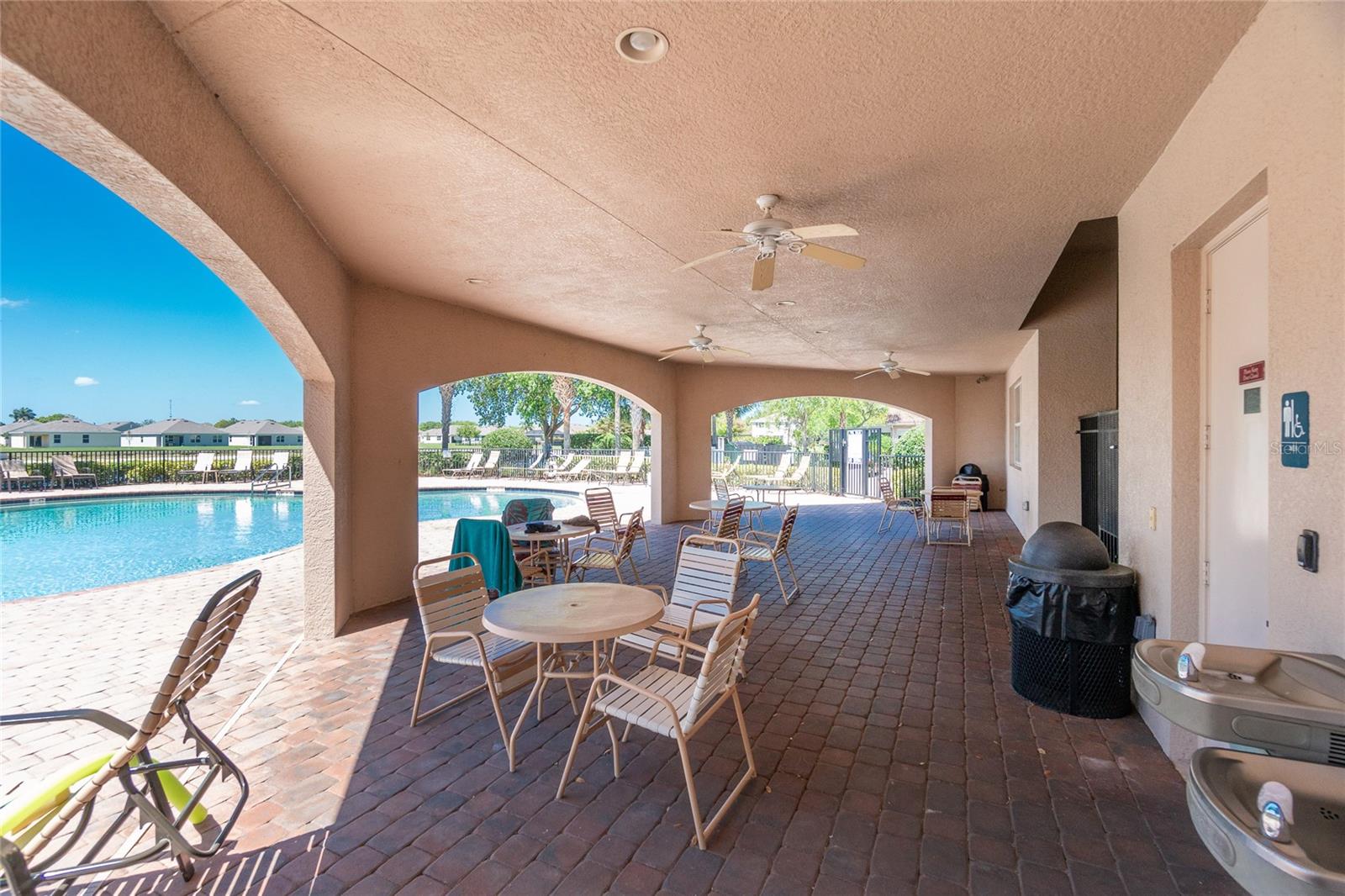 RIVER CLUB - Residential