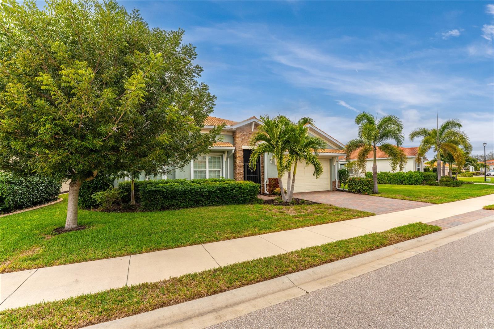 RIVER CLUB - Residential