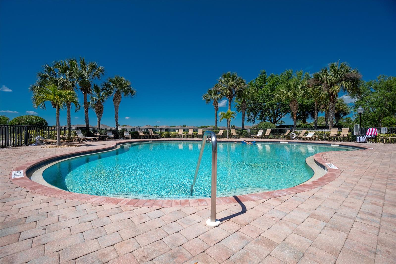 RIVER CLUB - Residential