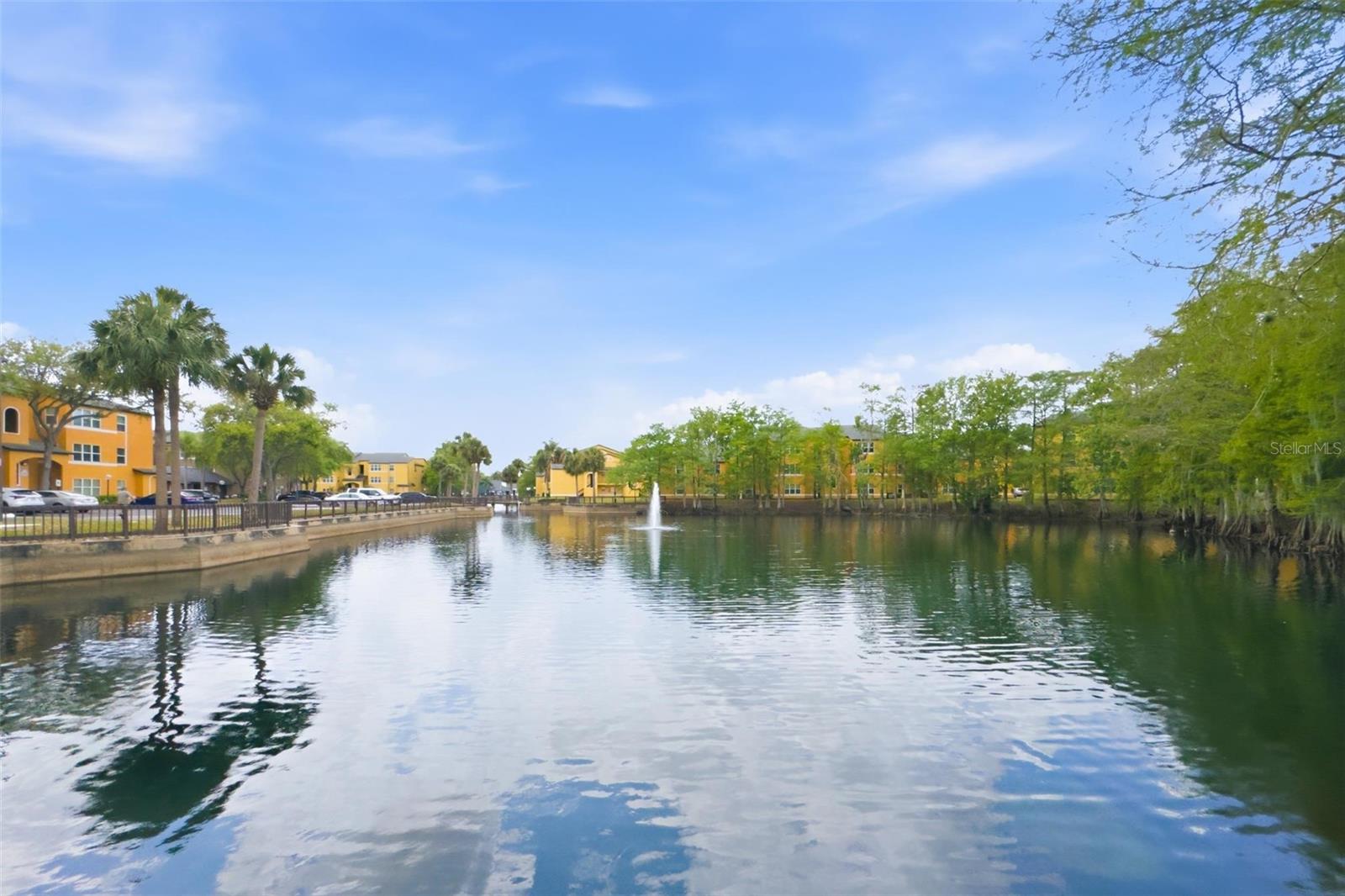 VENETIAN PLACE - Residential