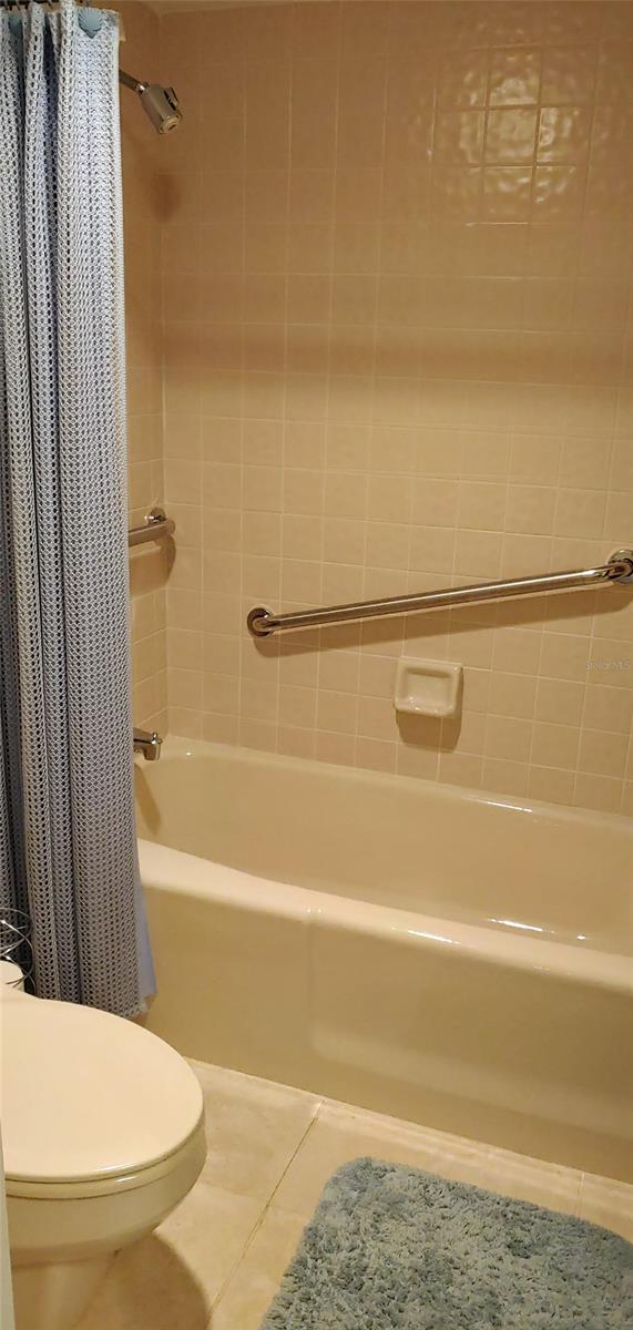 Ebb Tide Condo - Residential