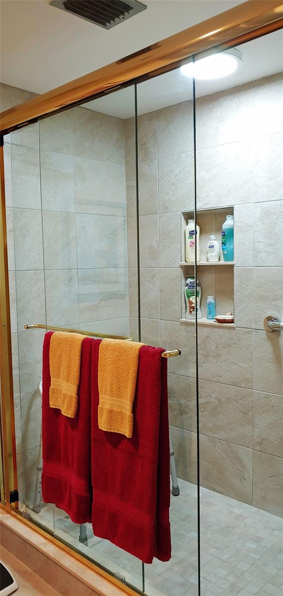 Ebb Tide Condo - Residential