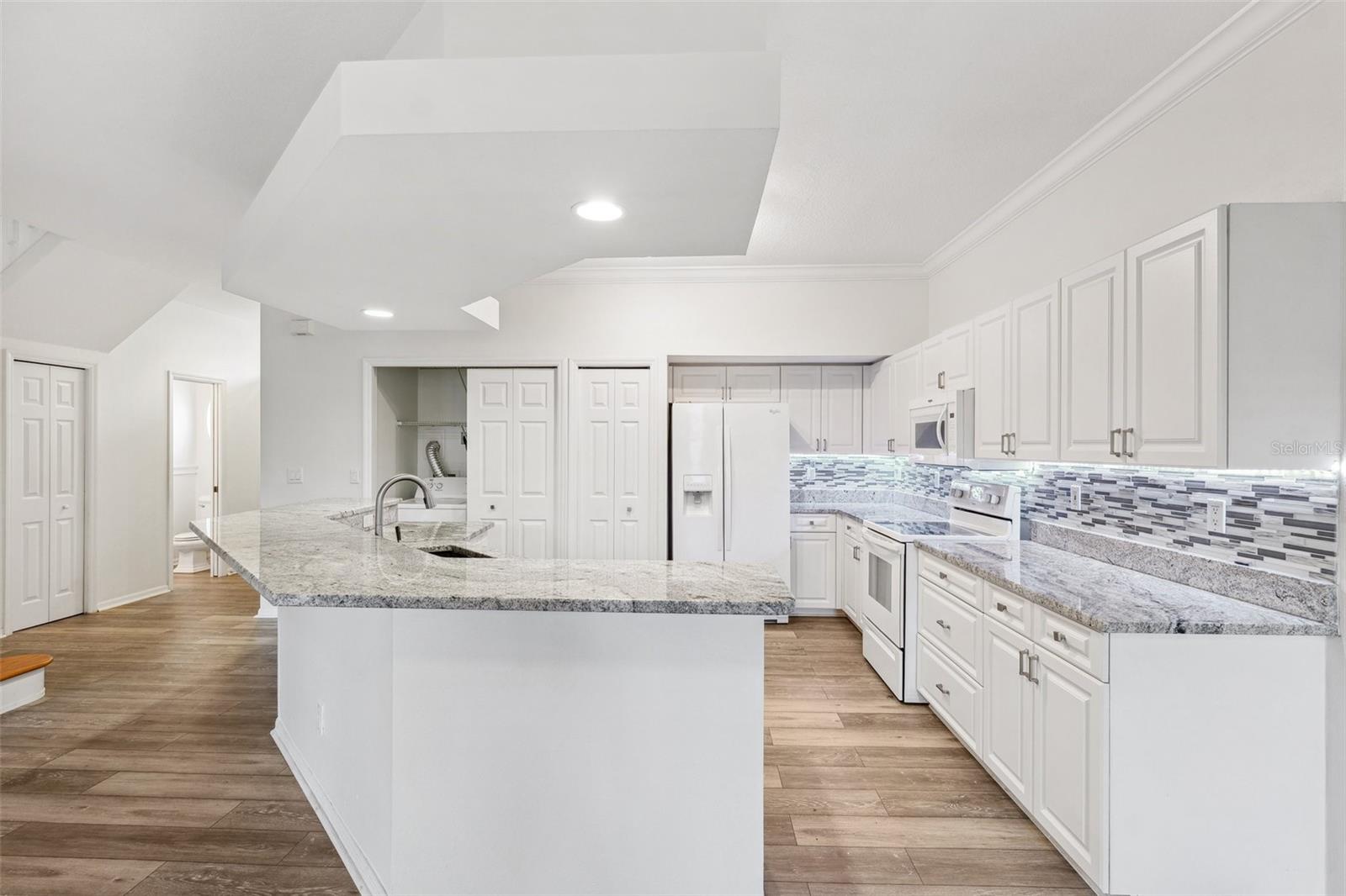 TALL PINE VILLAGE TOWN HOMES - Residential