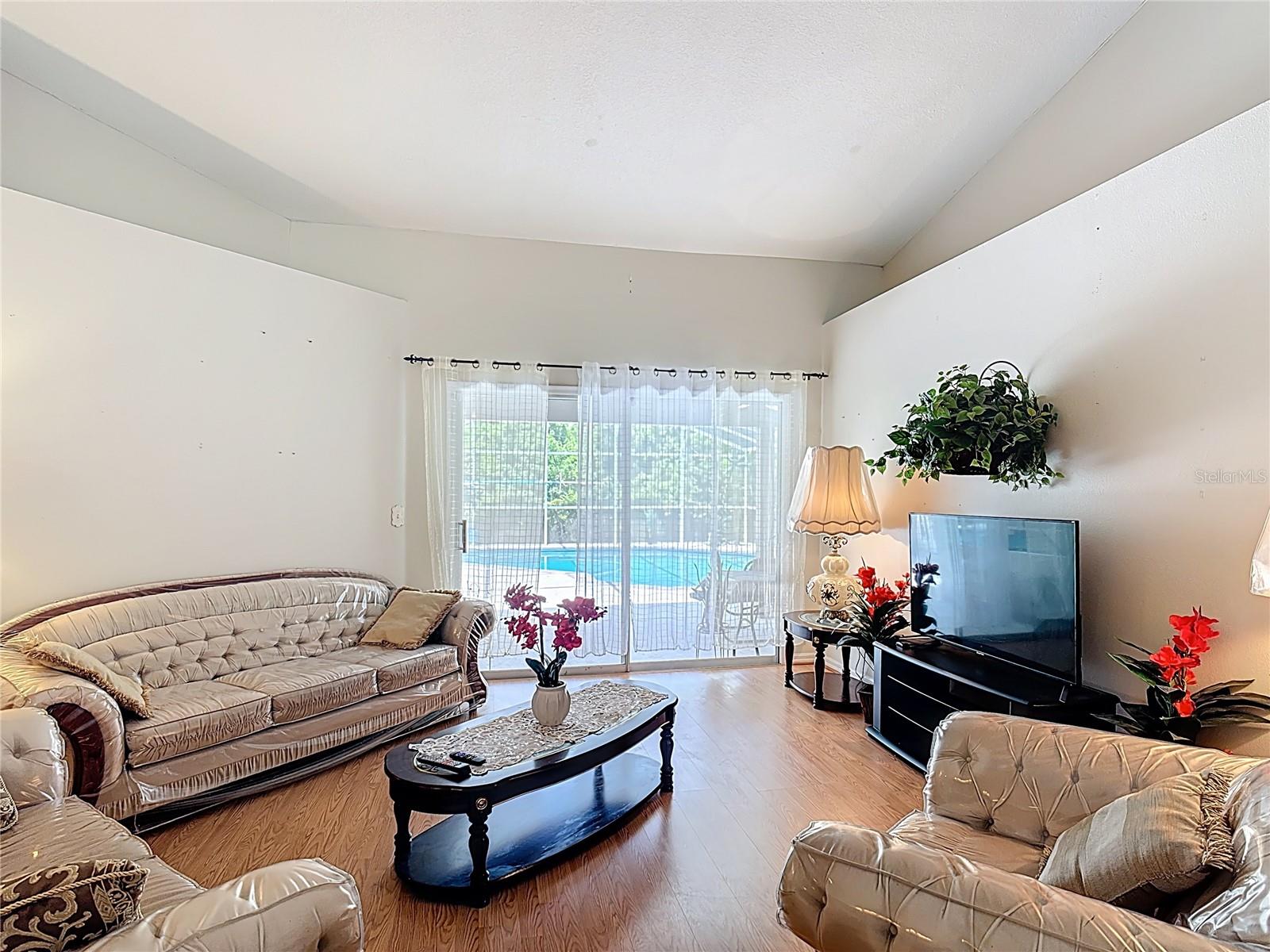 3158 FOREST BREEZE WAY