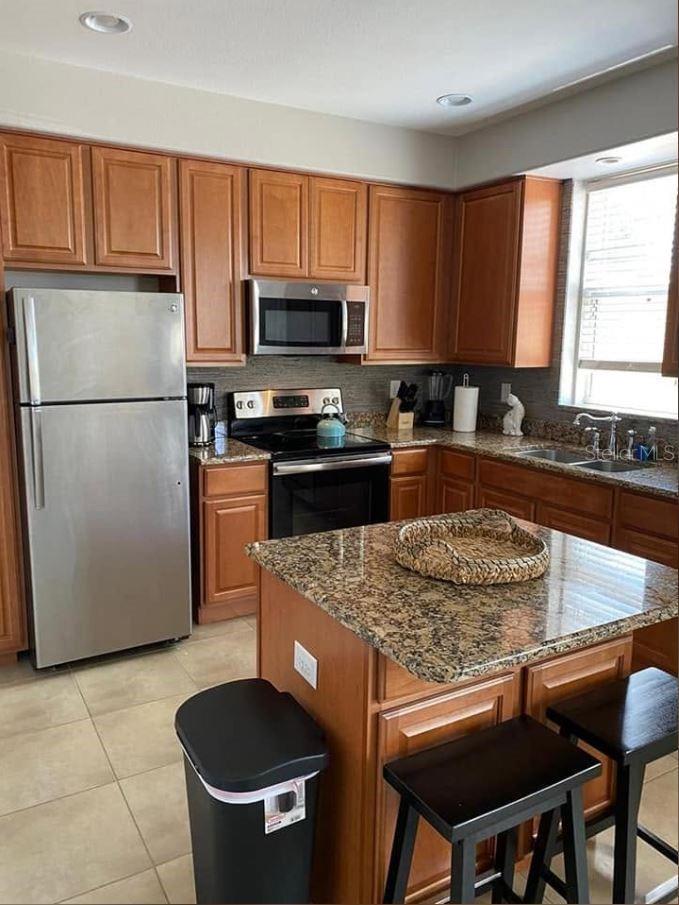 Photo of 2544 Bella Vista Drive, Davenport, FL 33897 (MLS # O6442195)