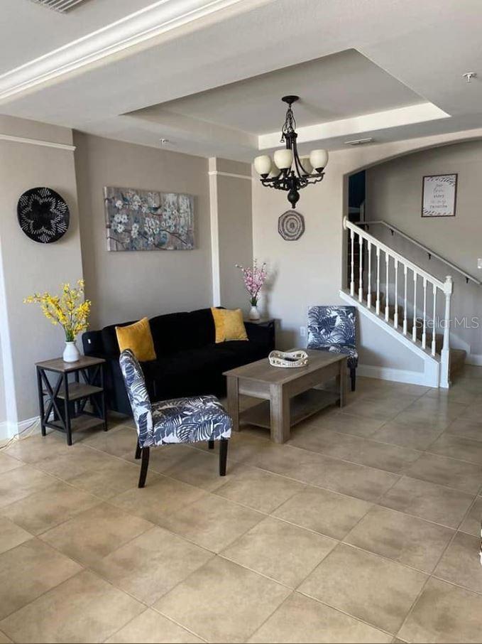 2544 BELLA VISTA DRIVE