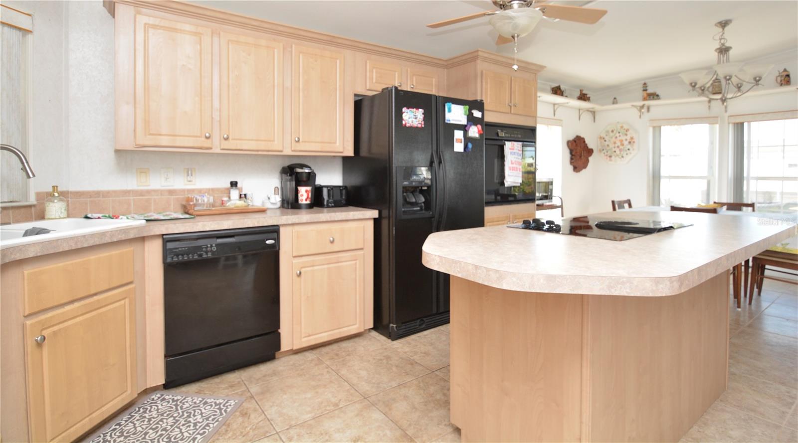 Search Properties for Sale 4 809 S WATERWAY