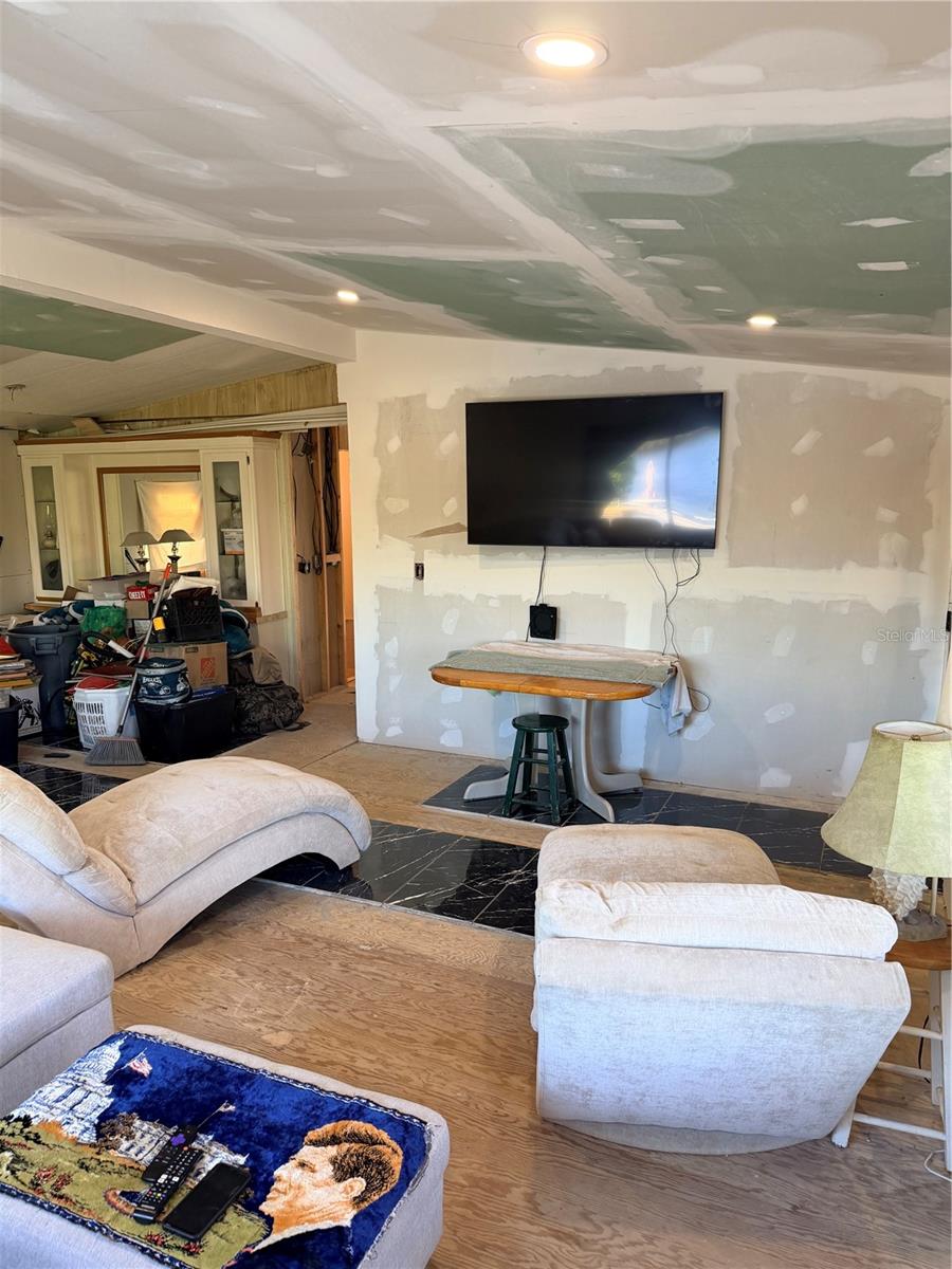 SABAL PALM PARK - Residential