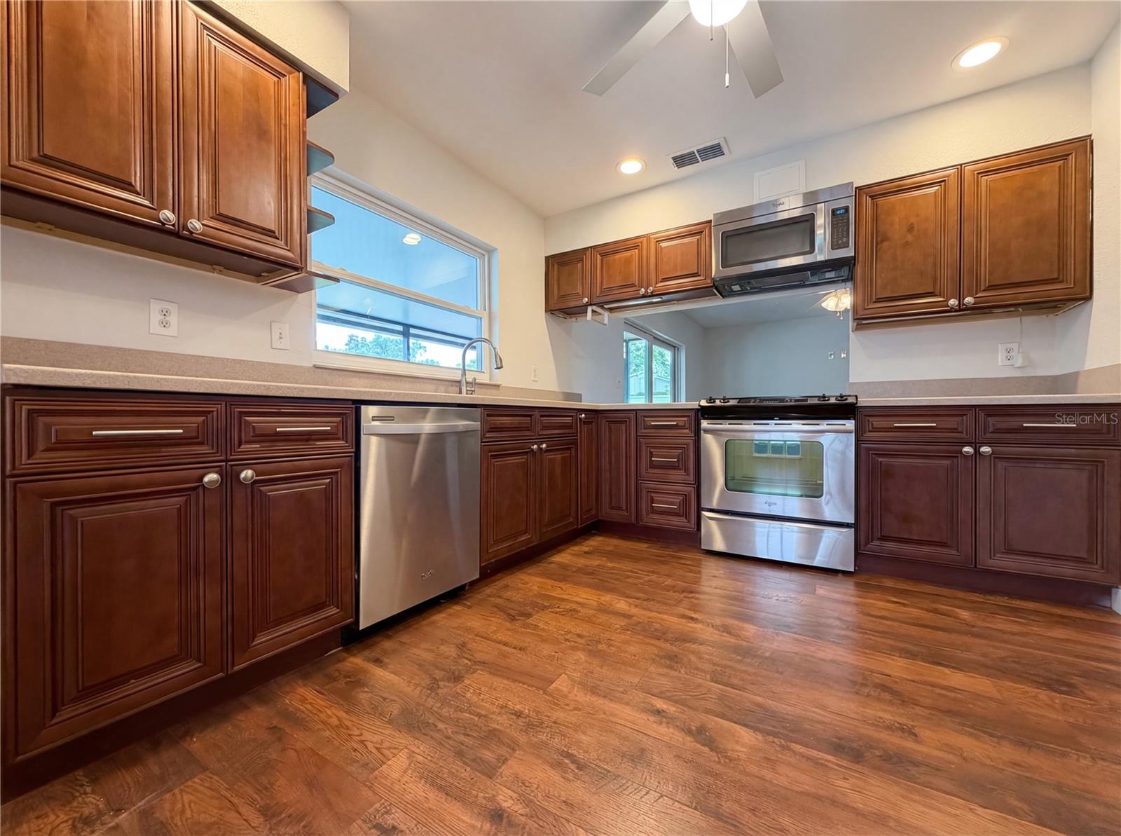 BRYAN MANOR SOUTH UNIT II - Residential