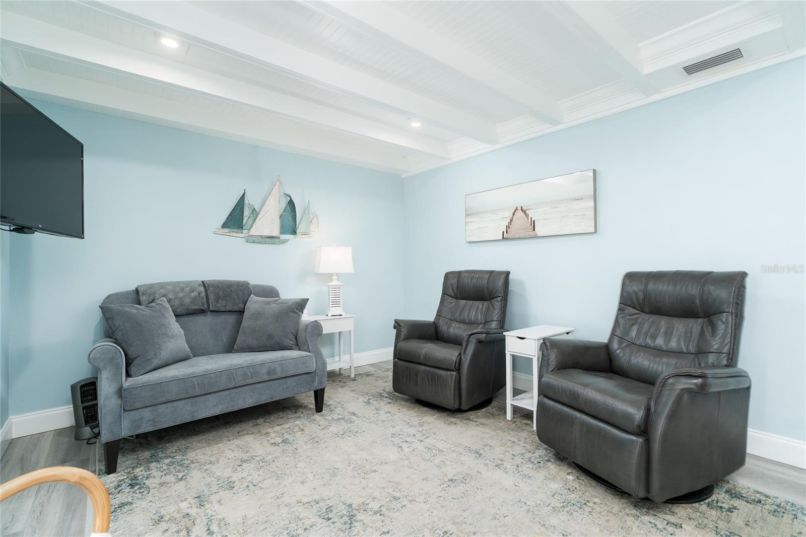 NEW SMYRNA BEACH - Residential