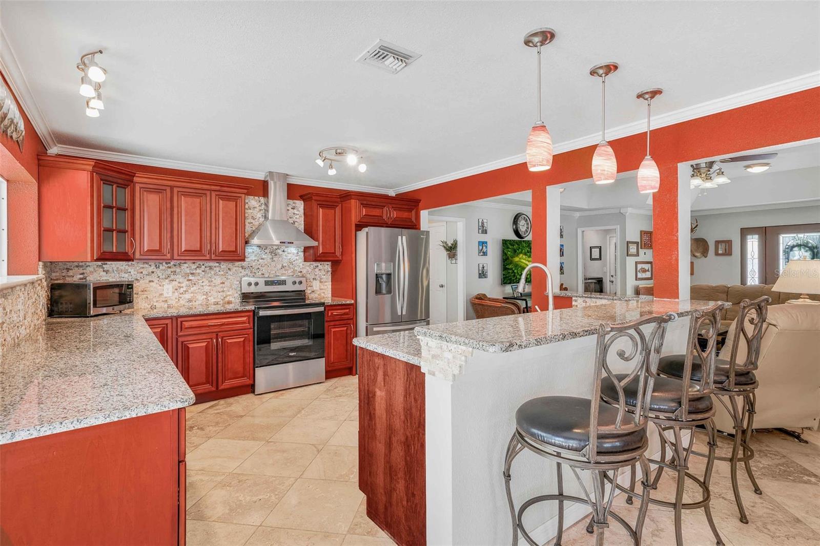 1123 S WATERVIEW DRIVE
