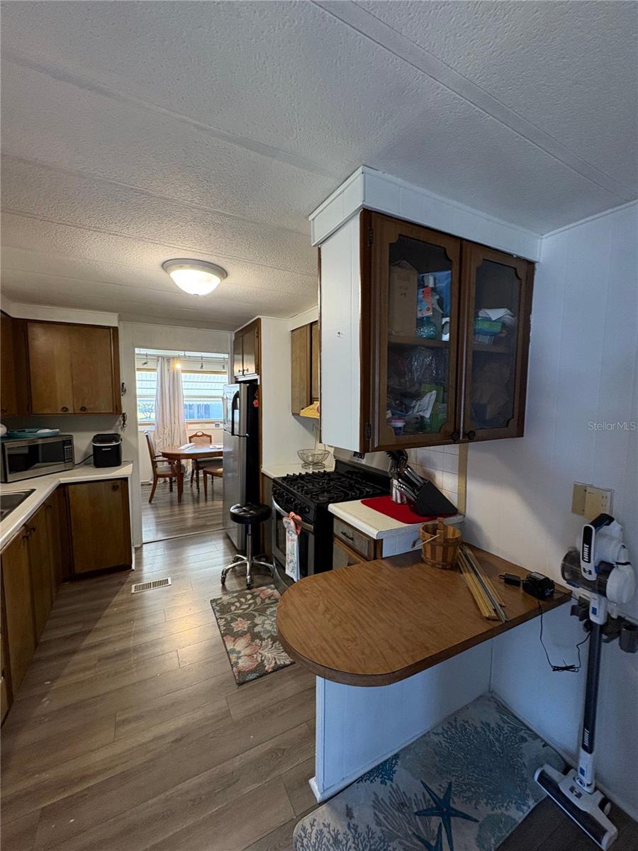 WESTWINDS VILLAGE CO-OP - Residential Lease